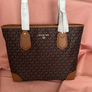 New Michael Kors Brown Eva Tote Bag